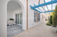 Luxury villa with 2 bedrooms in Limassol, Limassol Marina - фото 12