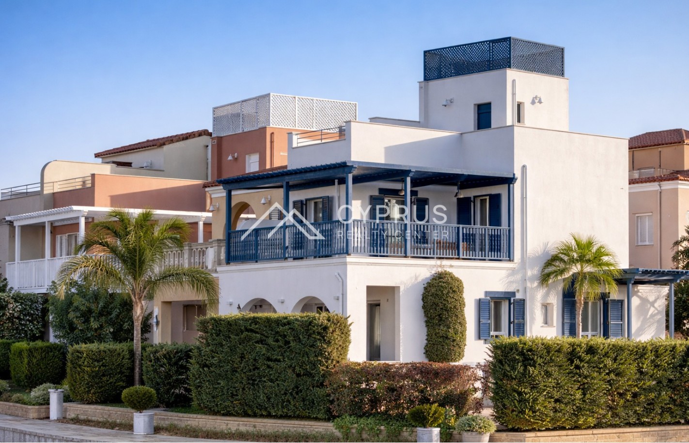 Luxury villa with 3 bedrooms in Limassol, Limassol Marina - фото 11