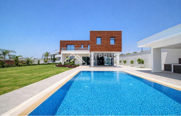 Villa in Limassol with 6 bedrooms, Mouttagiaka