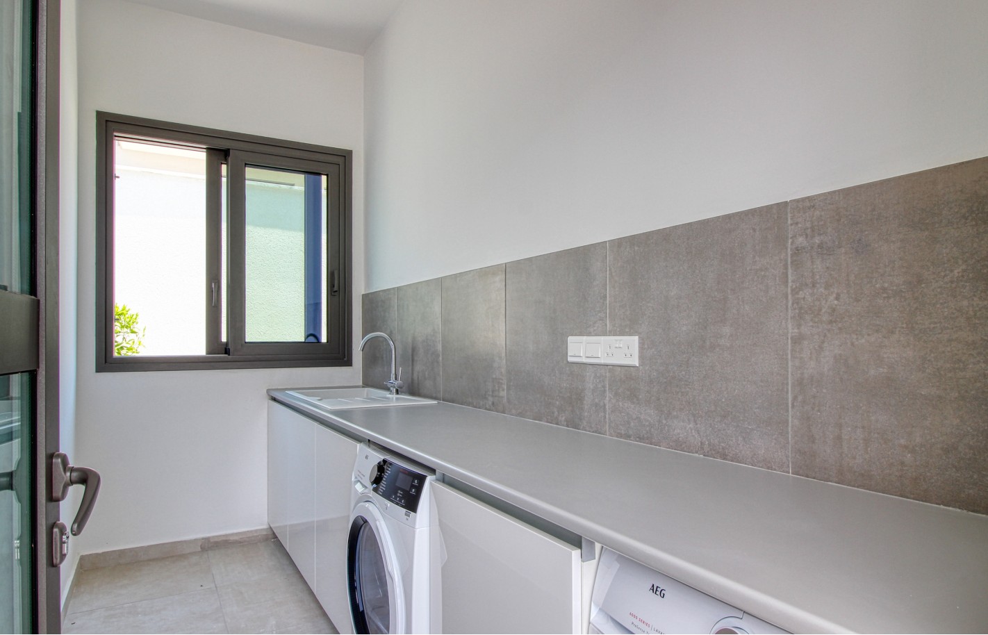 Вилла в Лимассоле с 6 спальнями, Mouttagiaka - фото 25