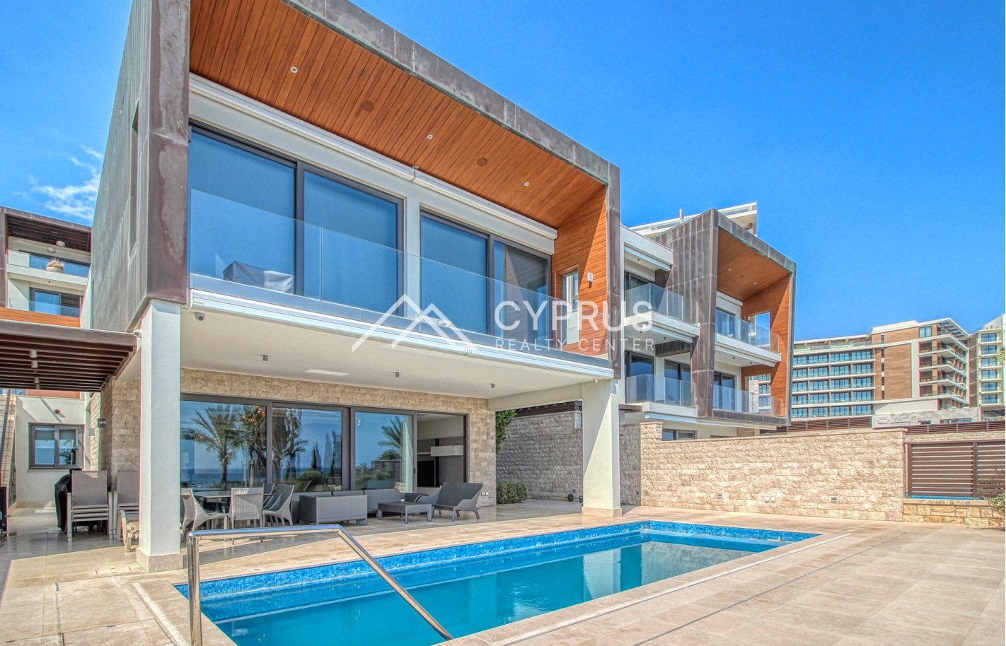 Luxury villa in Limassol with 5 bedrooms, East Beach - фото 19