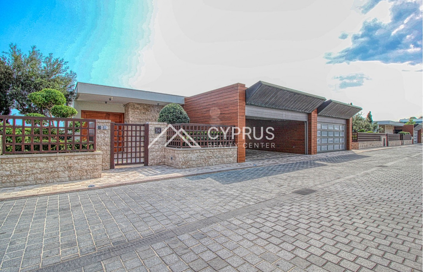 Luxury villa in Limassol with 5 bedrooms, East Beach - фото 18