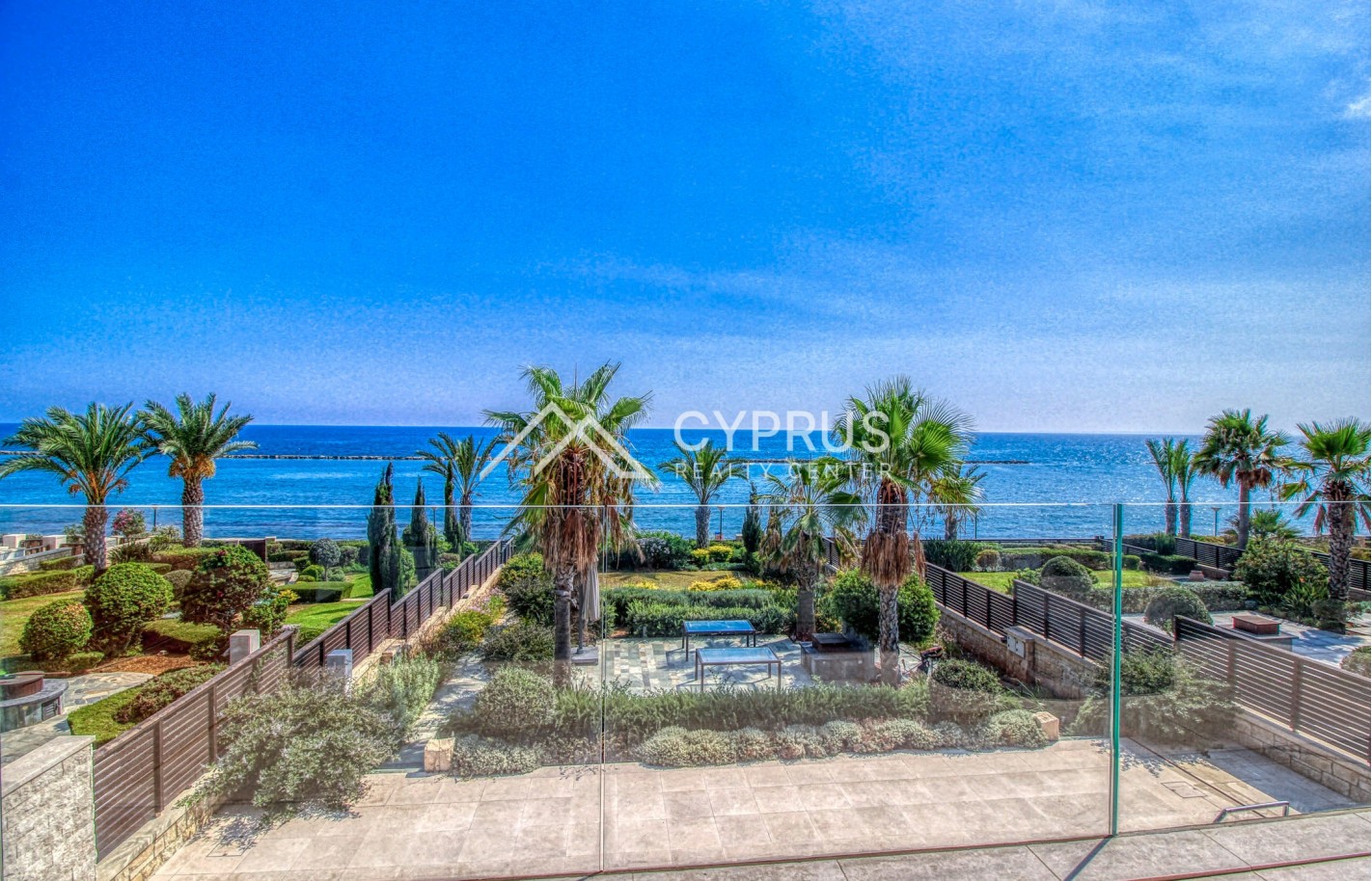 Luxury villa in Limassol with 5 bedrooms, East Beach