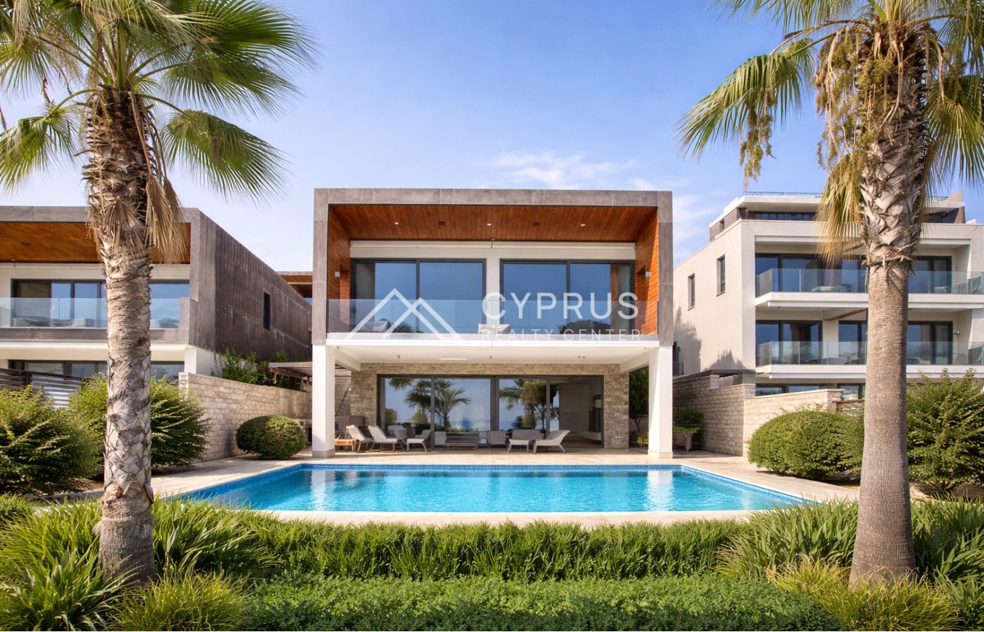 Luxury villa in Limassol with 5 bedrooms, East Beach - фото 8