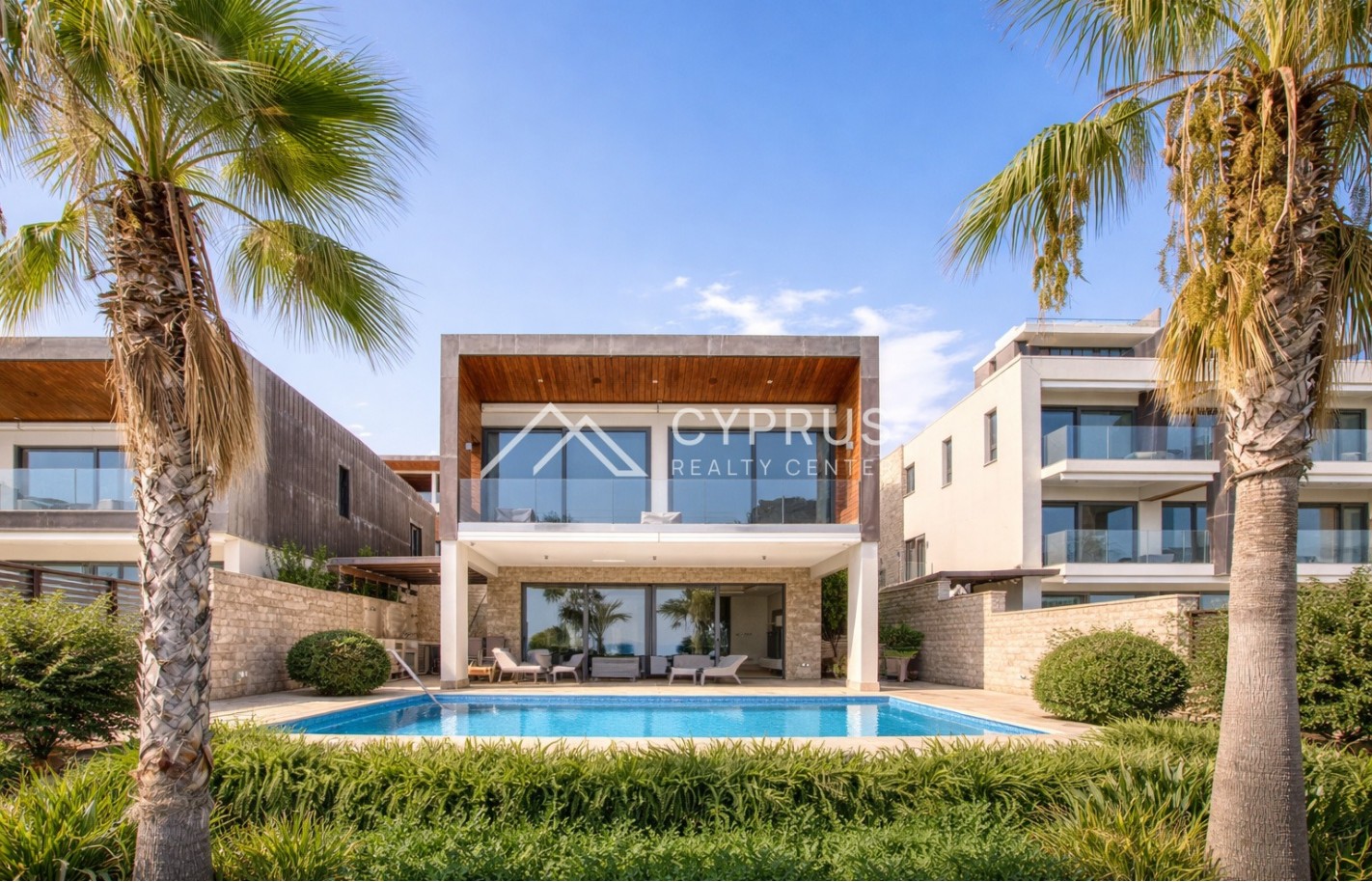 Luxury villa in Limassol with 5 bedrooms, East Beach - фото 3