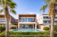Luxury villa in Limassol with 5 bedrooms, East Beach - фото 3