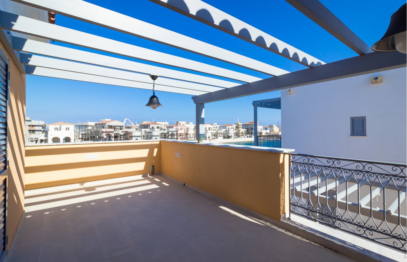 Вилла в Лимассоле с 3 спальнями, Limassol Marina - фото 16