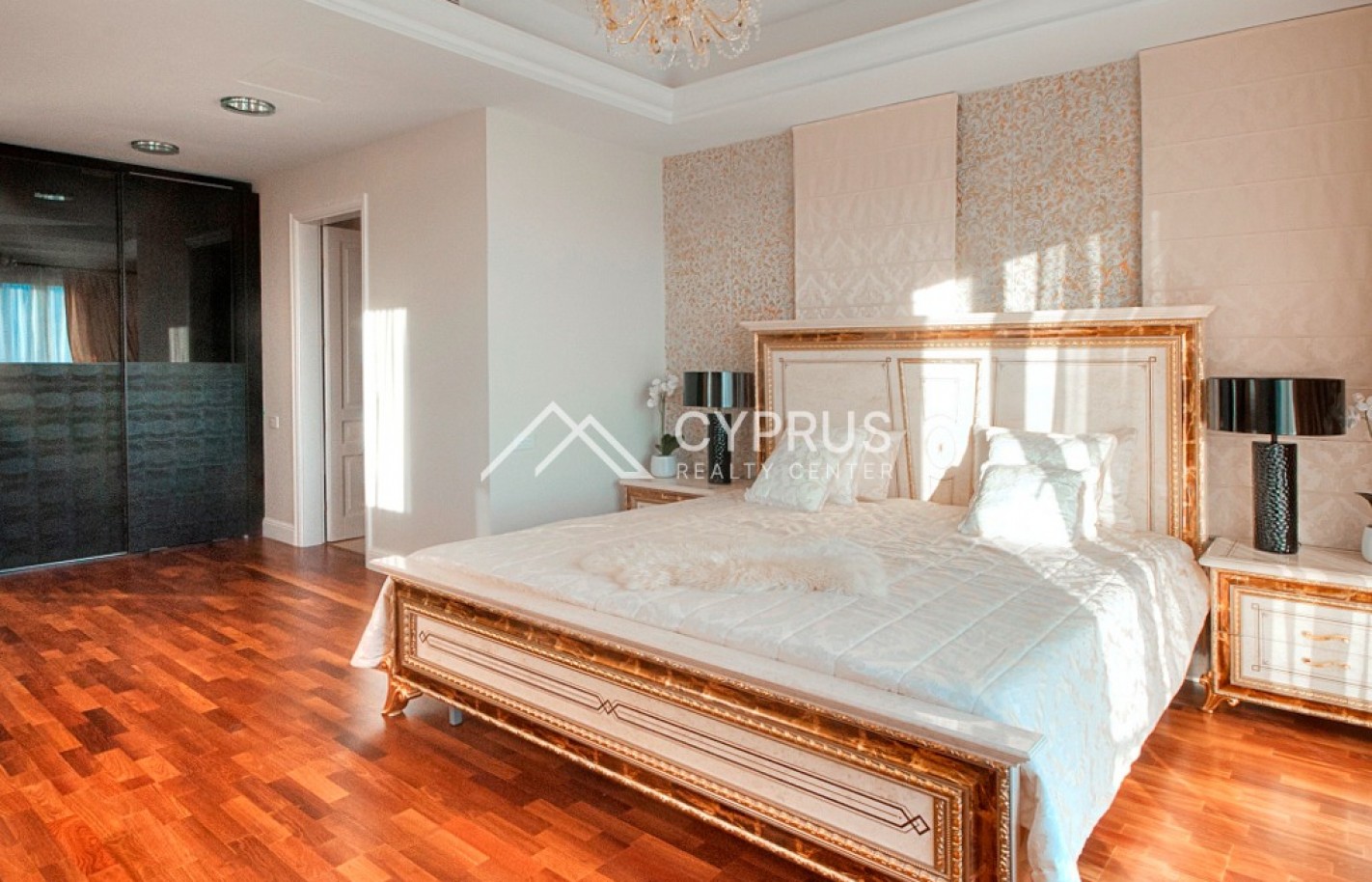 Villa in Limassol with 4 bedrooms, Agios Tychonas - фото 2