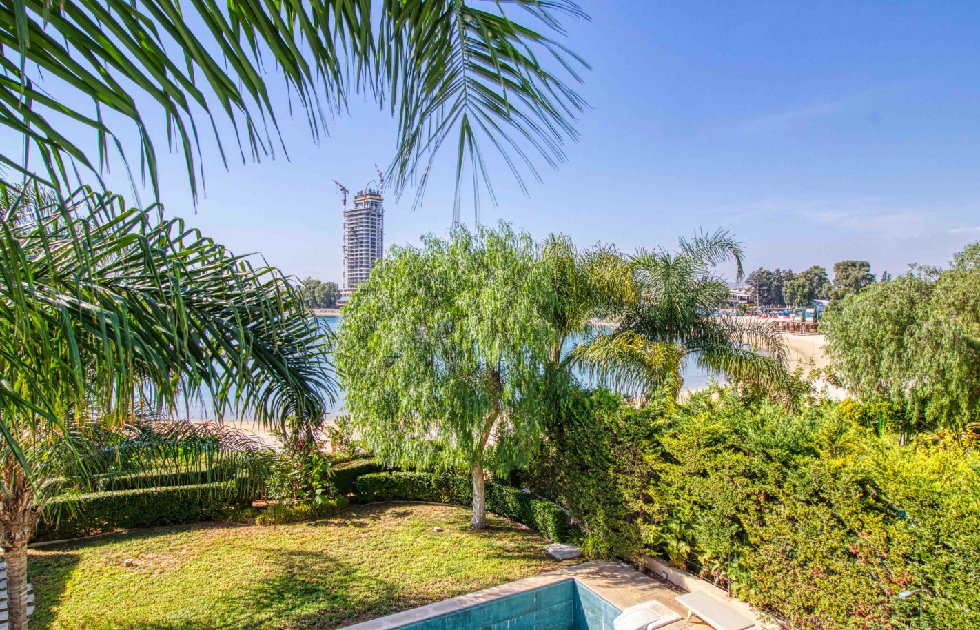 Пляжная вилла в Лимассоле с 4 спальнями, Limassol Marina - фото 19