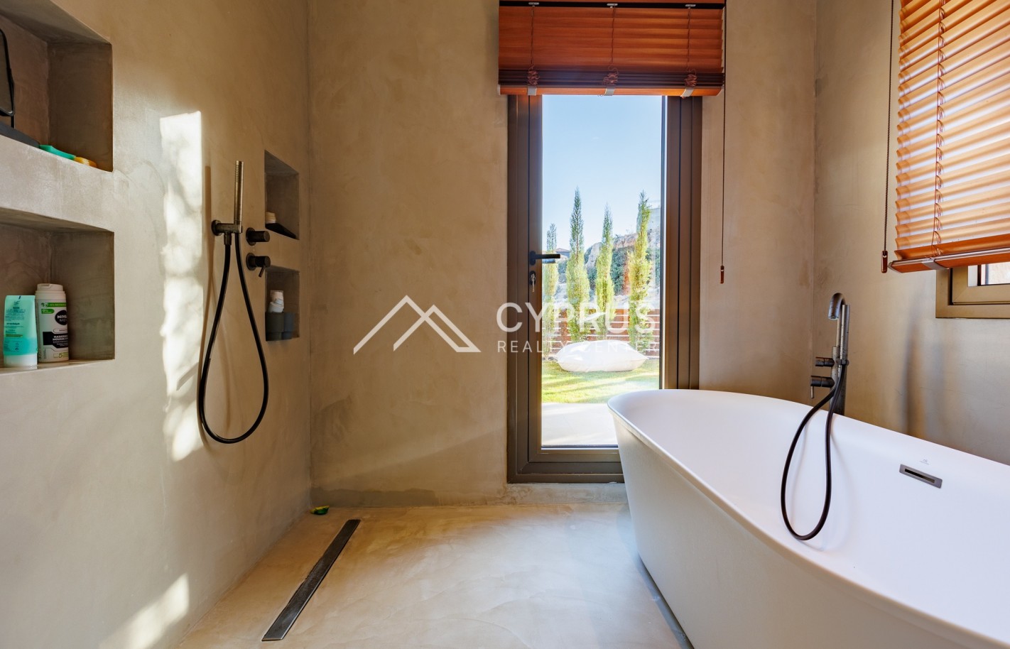 Перевод Villa in Limassol with 4 bedrooms, Parekklisia - фото 29