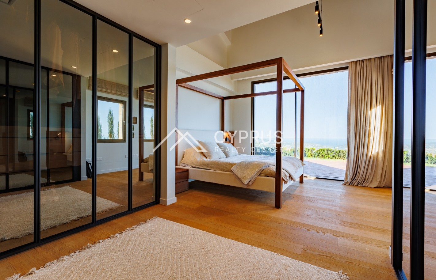 Перевод Villa in Limassol with 4 bedrooms, Parekklisia - фото 25