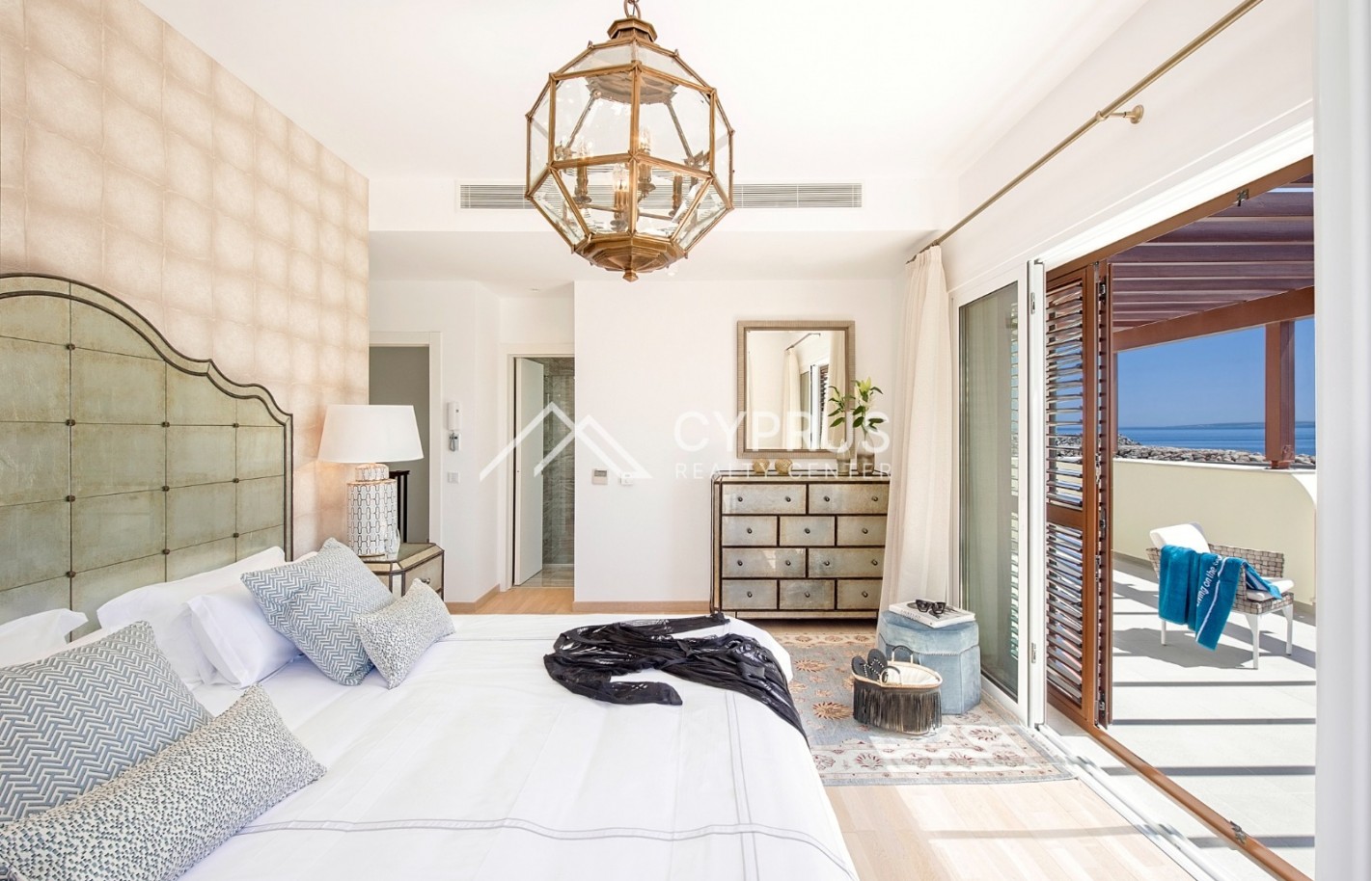 Luxury 4 bedroom villa in Limassol, Limassol Marina - фото 10