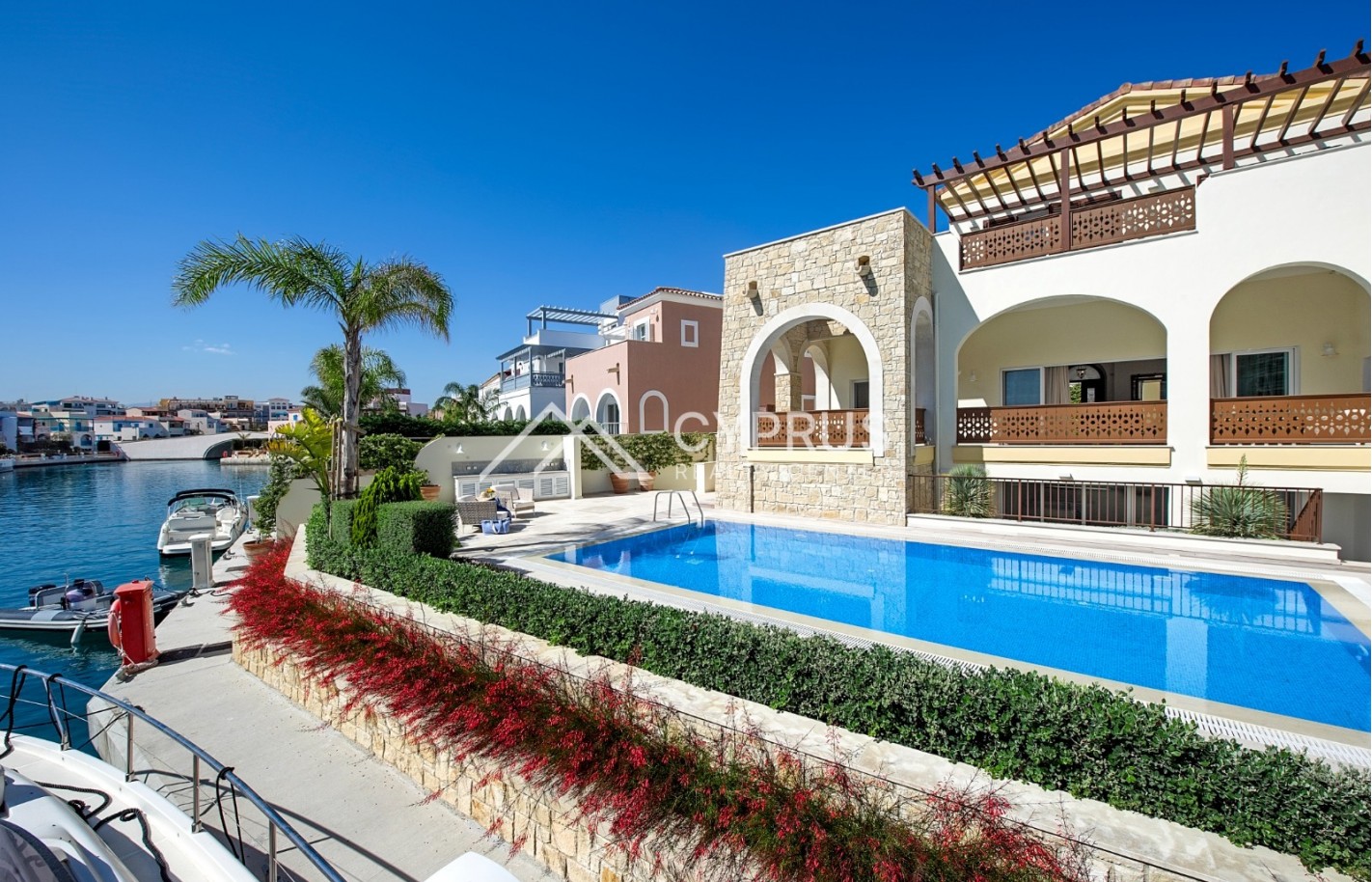 Luxury 4 bedroom villa in Limassol, Limassol Marina - фото 8