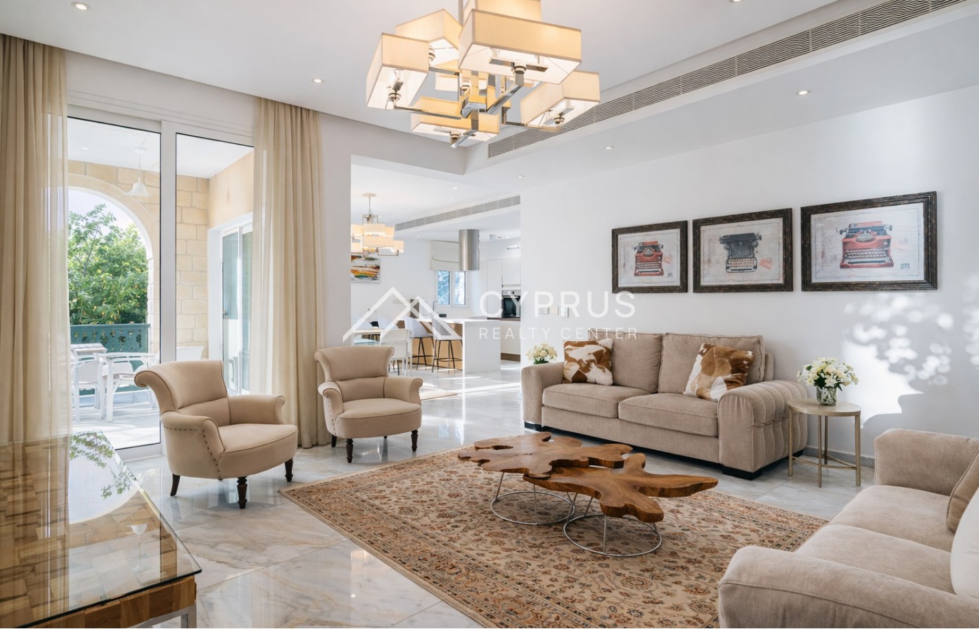 Beach villa in Limassol with 5 bedrooms, Limassol Marina - фото 3