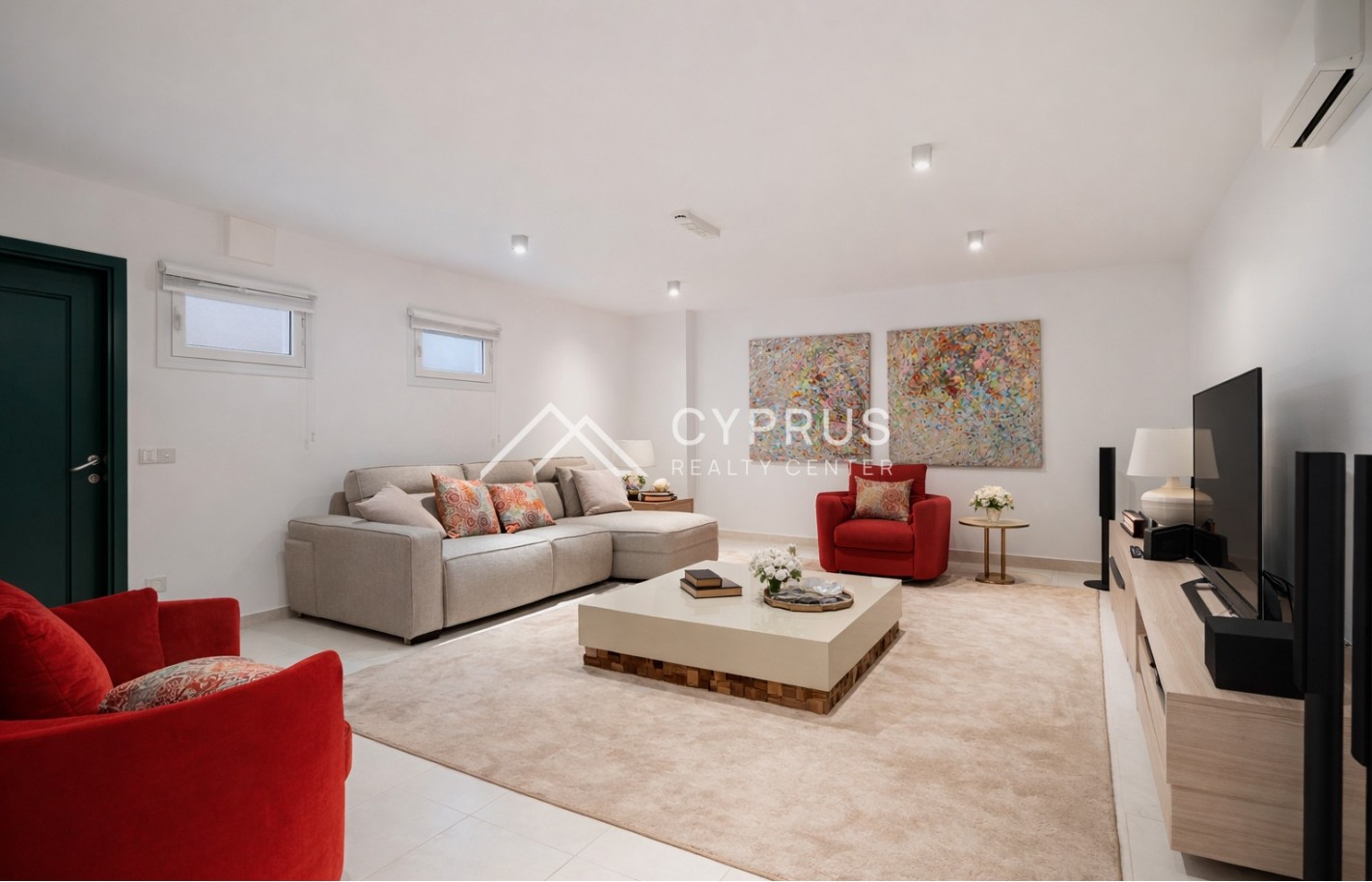 Beach villa in Limassol with 5 bedrooms, Limassol Marina - фото 11