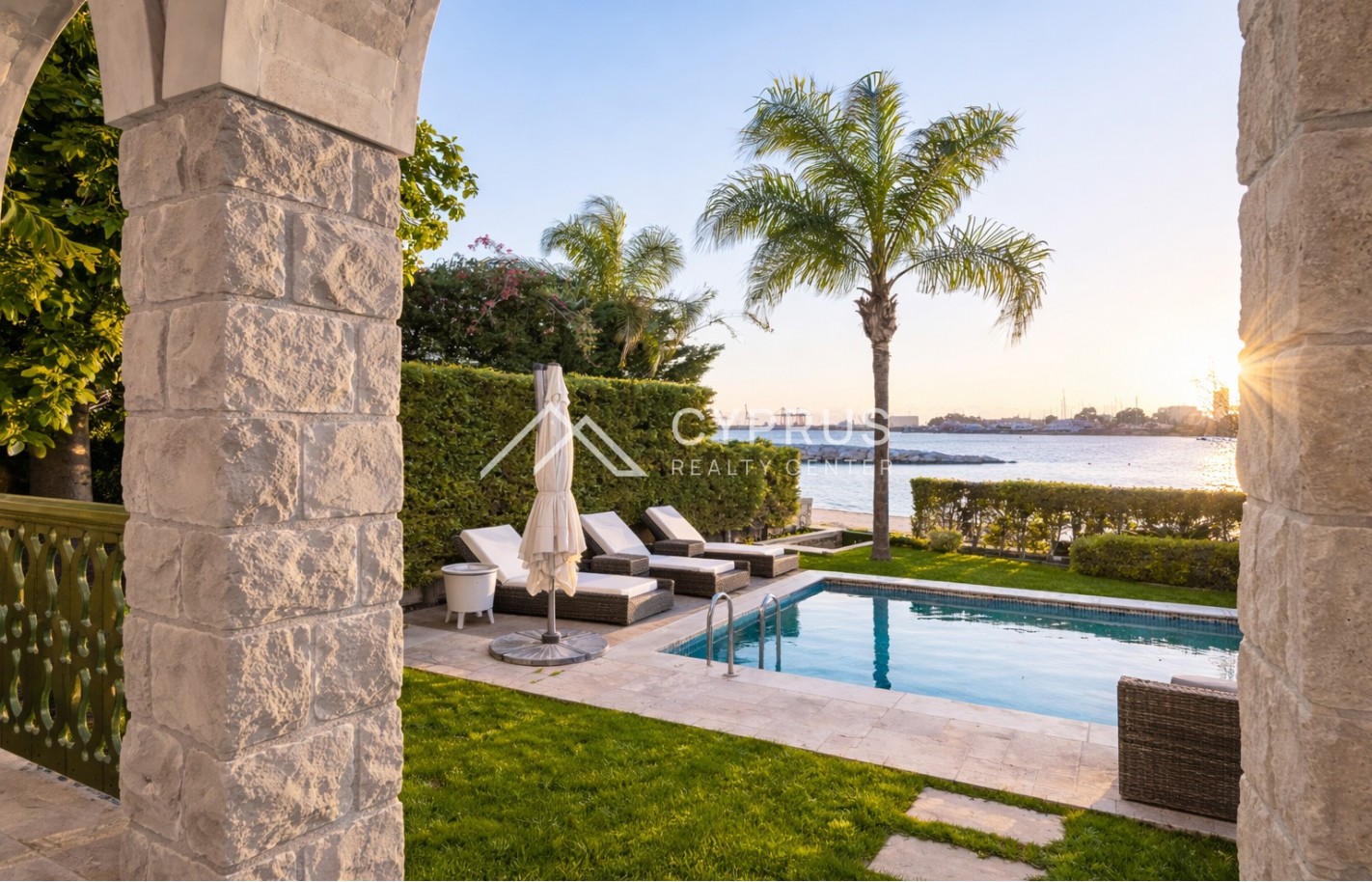 Beach villa in Limassol with 5 bedrooms, Limassol Marina - фото 17