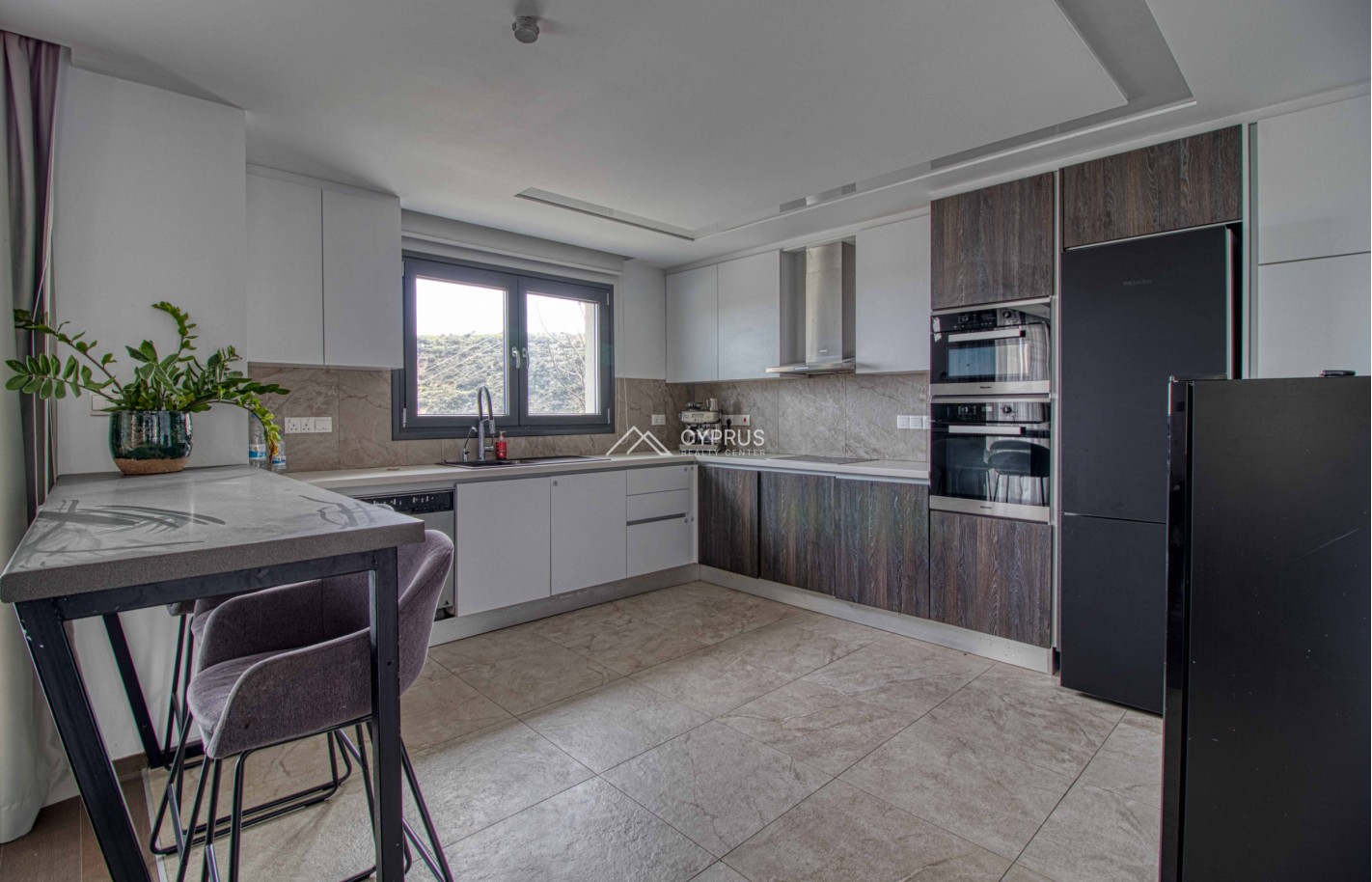 Villa in Limassol with 4 bedrooms, Germasogeia - фото 12