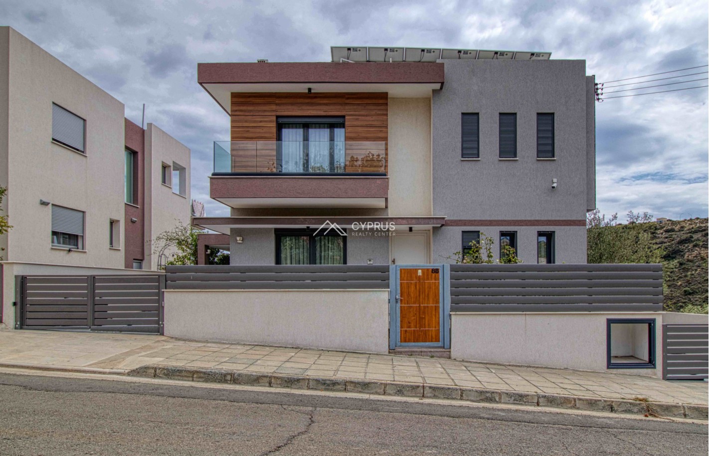 Villa in Limassol with 4 bedrooms, Germasogeia - фото 2