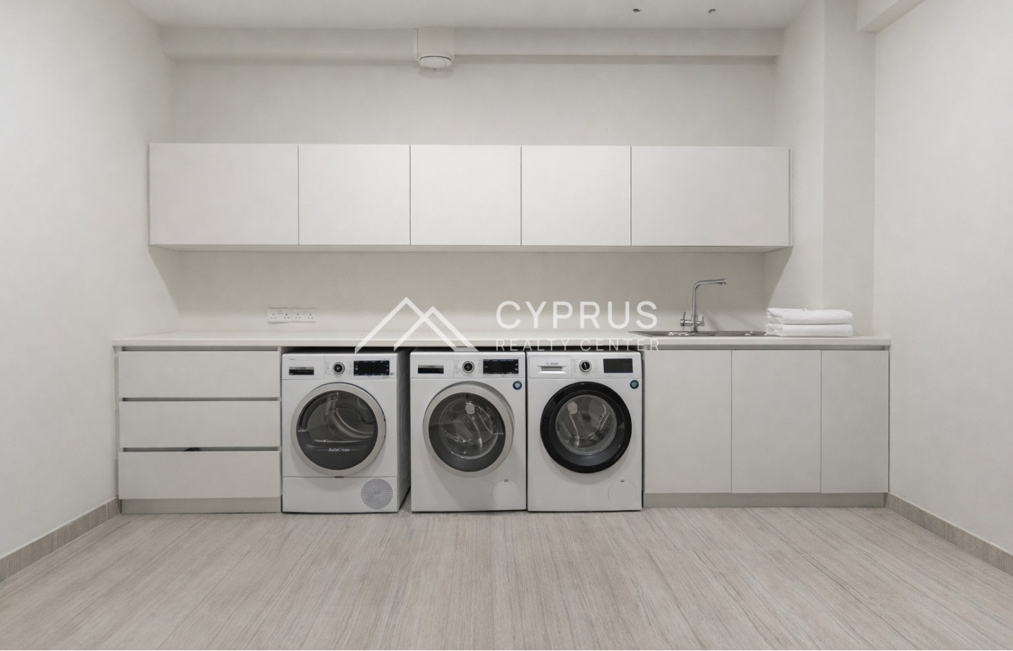 Villa in Limassol with 6 bedrooms, Germasogeia - фото 27