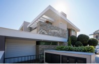 Villa in Limassol with 6 bedrooms, Germasogeia - фото 29