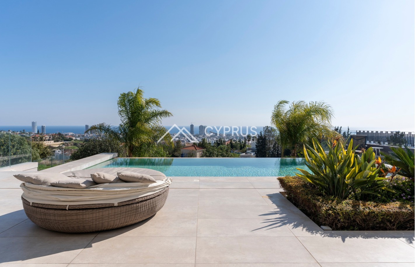 Villa in Limassol with 6 bedrooms, Germasogeia - фото 34