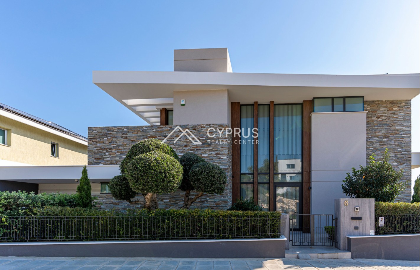 Villa in Limassol with 6 bedrooms, Germasogeia - фото 40