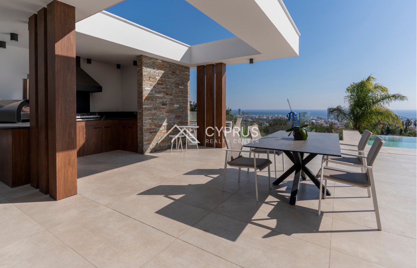 Villa in Limassol with 6 bedrooms, Germasogeia - фото 1