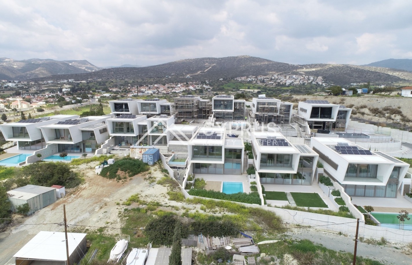 Four bedroom villa in Limassol, Mouttagiaka - фото 5