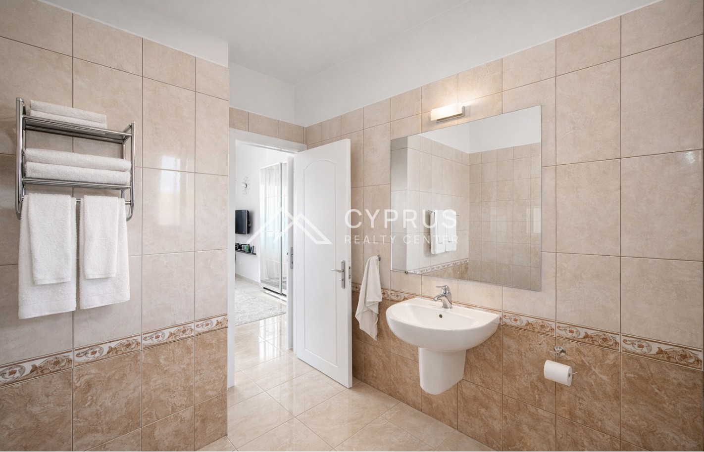 Three bedroom villa in Paphos, Peyia - фото 9