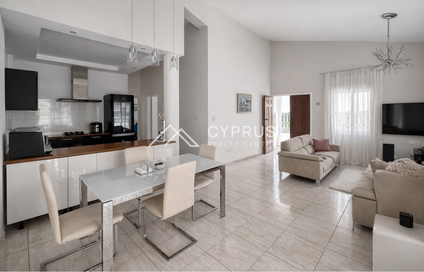 Three bedroom villa in Paphos, Peyia - фото 13