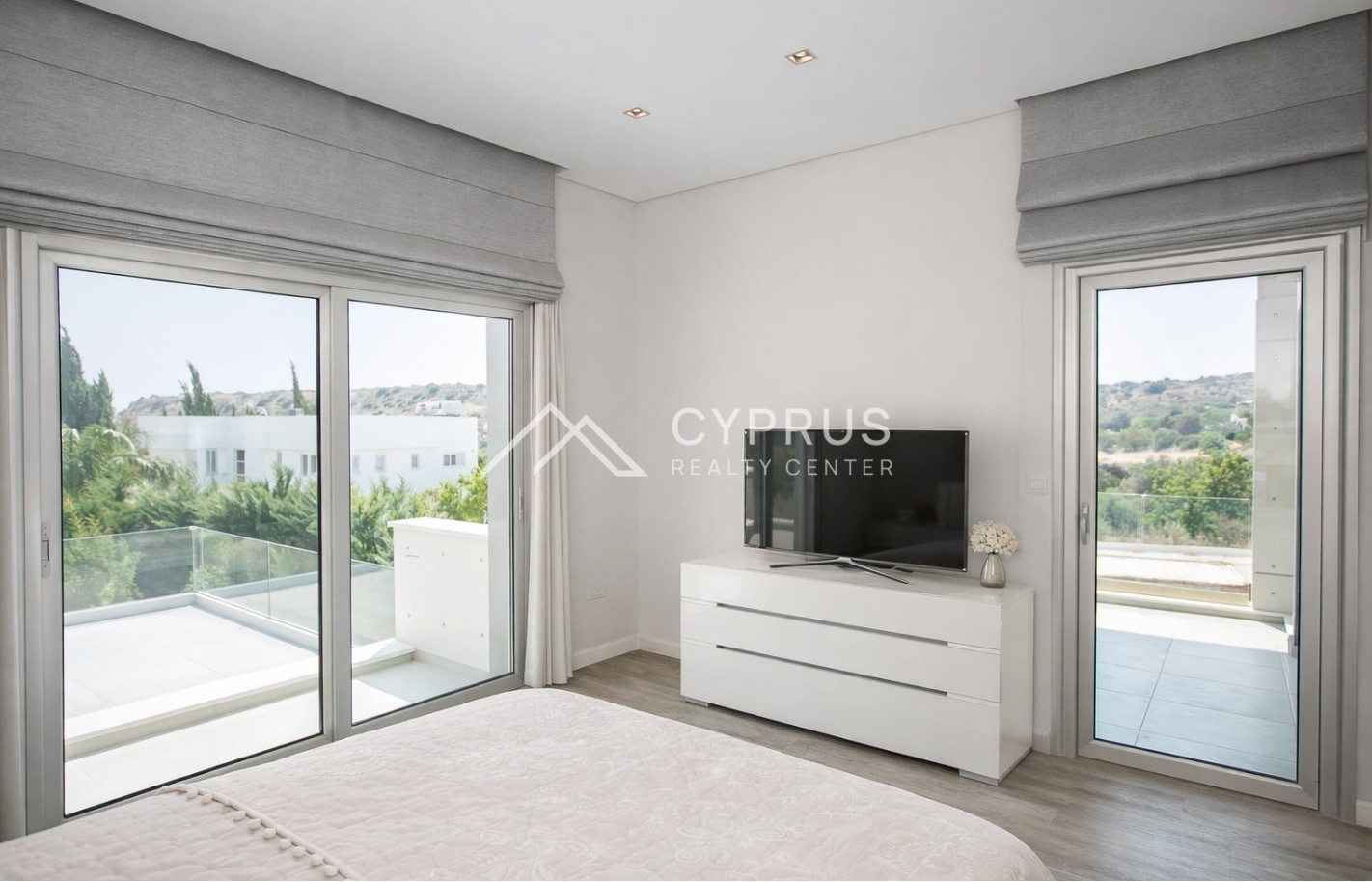 Villa in Limassol with 4 bedrooms, Agios Tychonas - фото 6