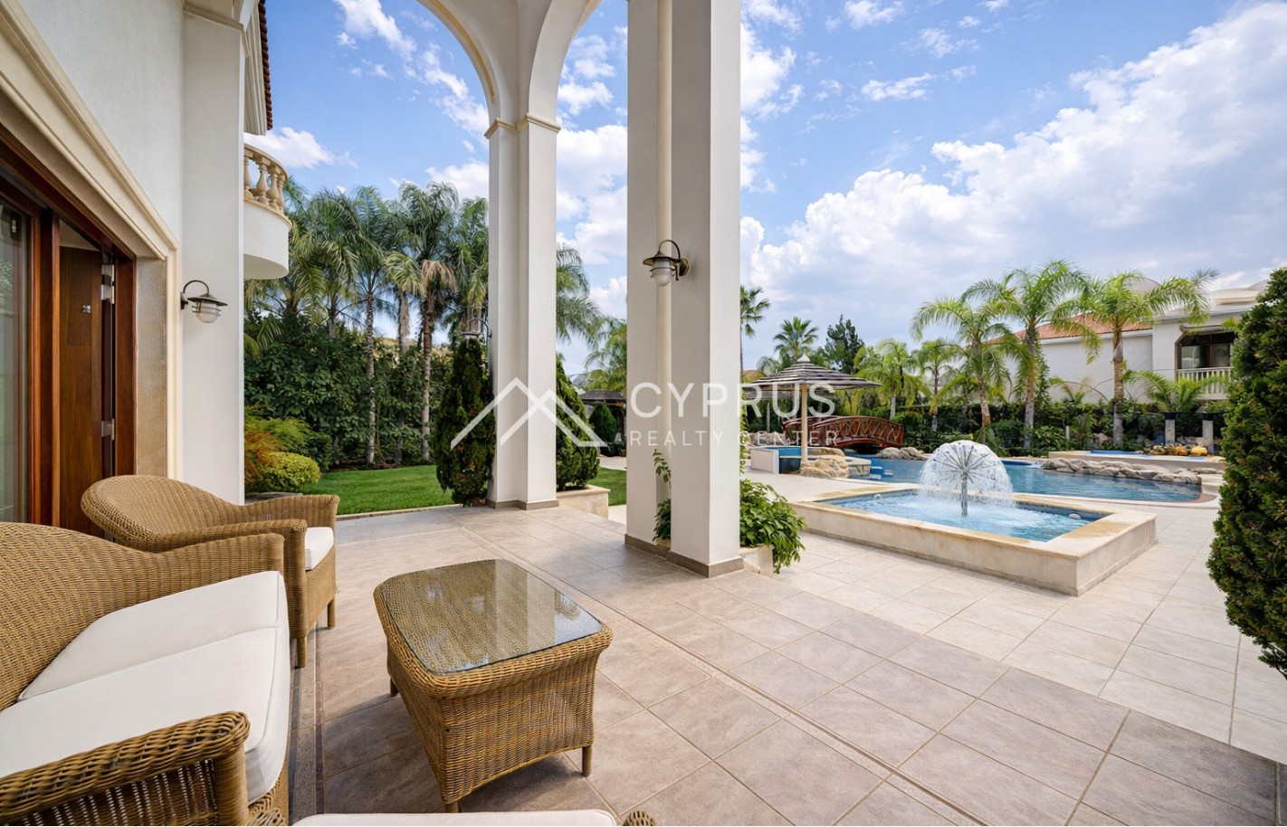 Luxury 5 bedroom villa in Limassol, Amathusia - фото 12