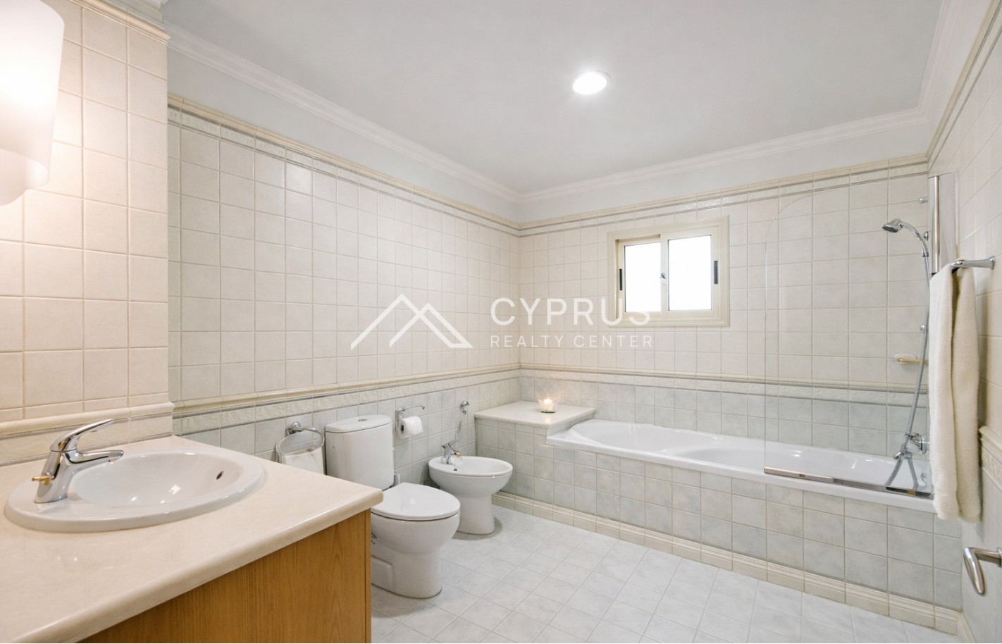 Luxury 5 bedroom villa in Limassol, Amathusia - фото 24