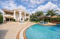 Luxury 5 bedroom villa in Limassol, Amathusia - фото 2