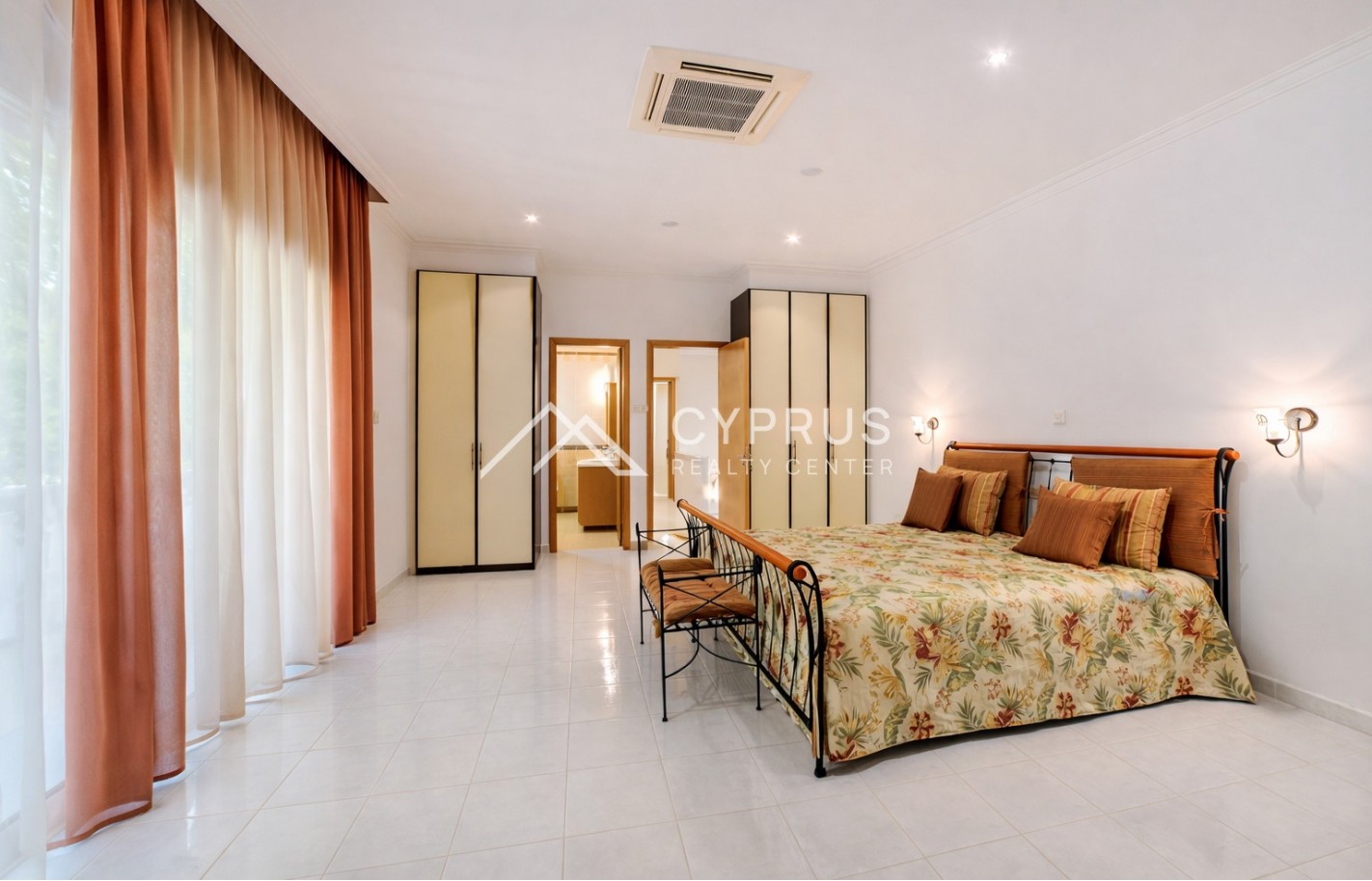 Luxury 5 bedroom villa in Limassol, Amathusia - фото 21