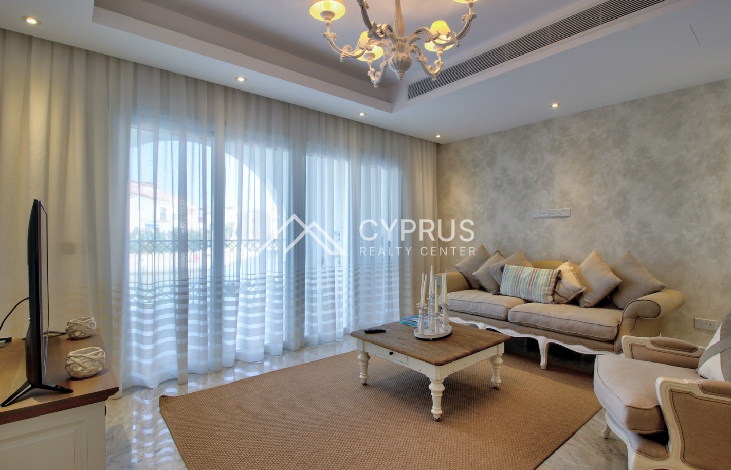 Luxury villa with 2 bedrooms in Limassol, Limassol Marina - фото 2