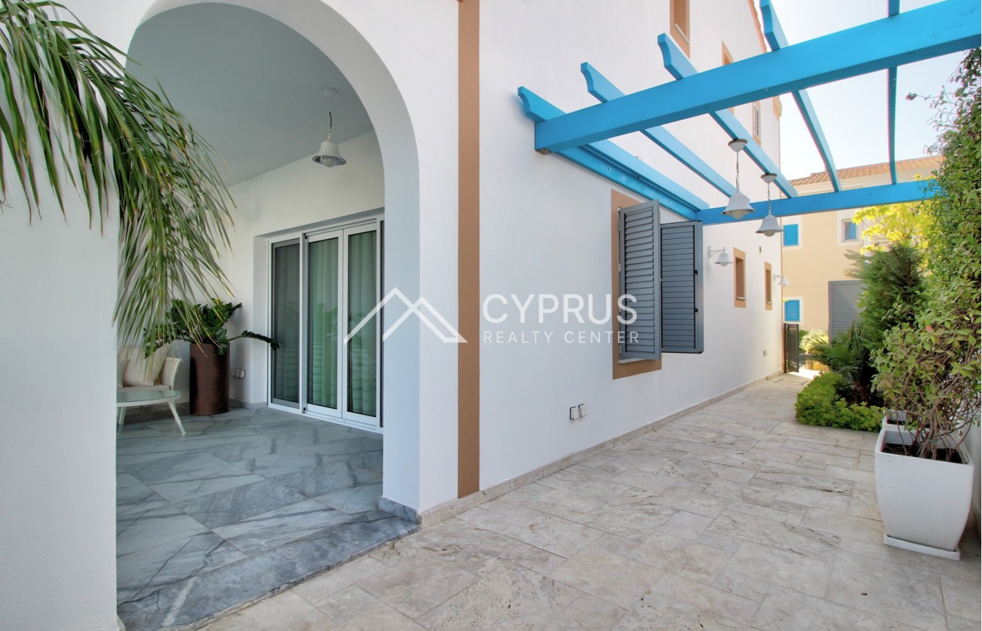Luxury villa with 2 bedrooms in Limassol, Limassol Marina - фото 20