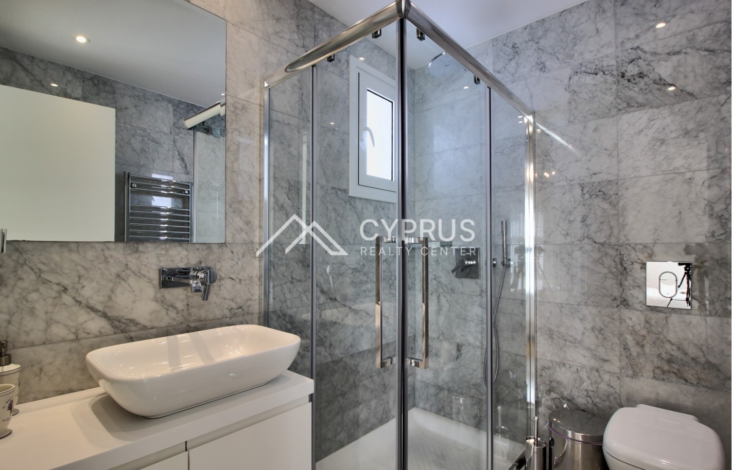 Luxury villa with 2 bedrooms in Limassol, Limassol Marina - фото 18