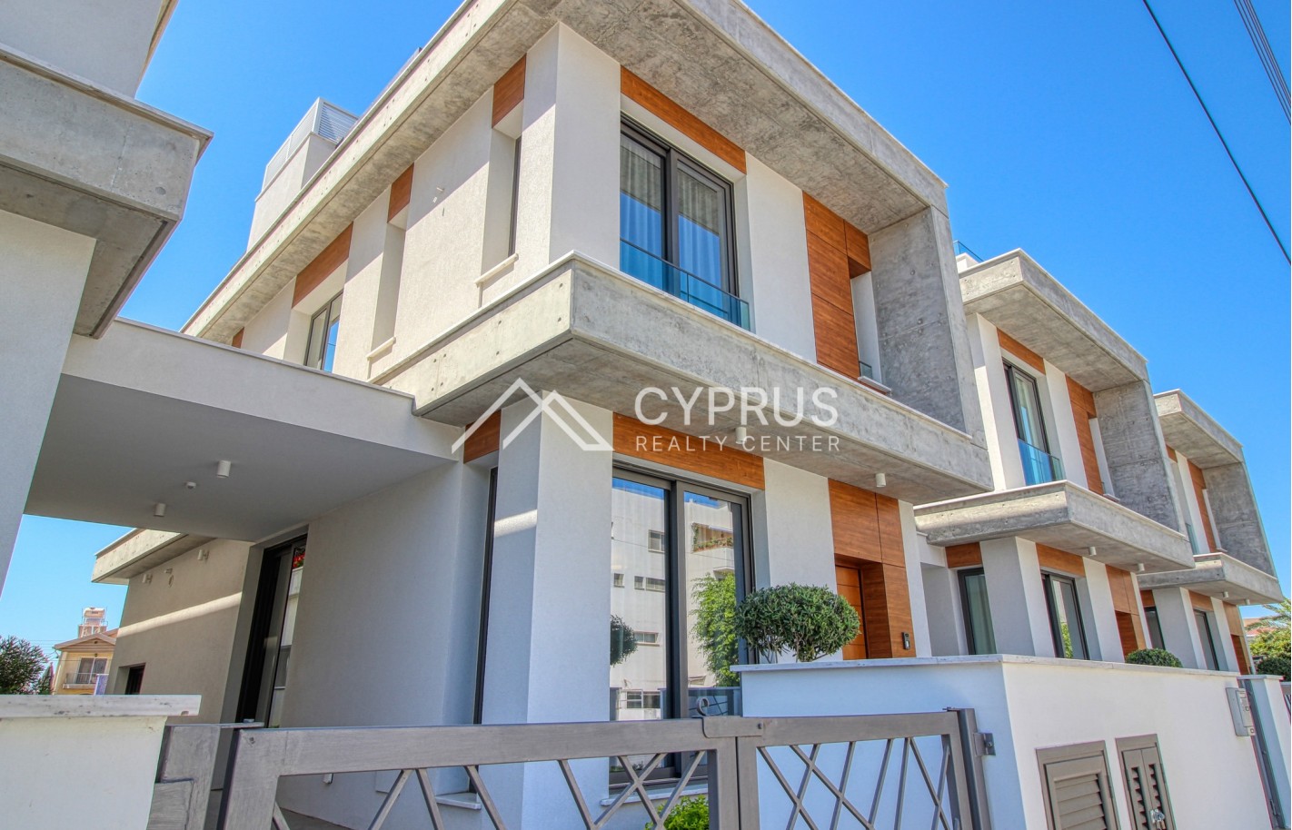Villa in Limassol with 3 bedrooms, Potamos Germasogeia - фото 24