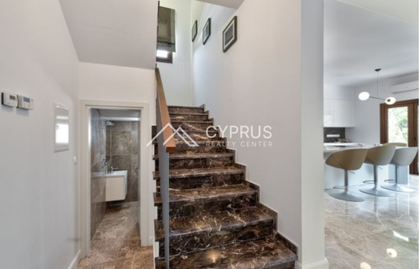 Villa in Limassol with 4 bedrooms, Potamos Germasogeia - фото 9