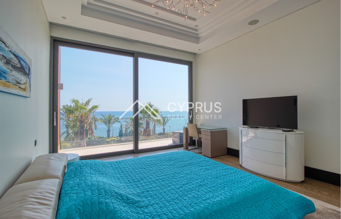 Luxury villa in Limassol with 5 bedrooms, East Beach - фото 10