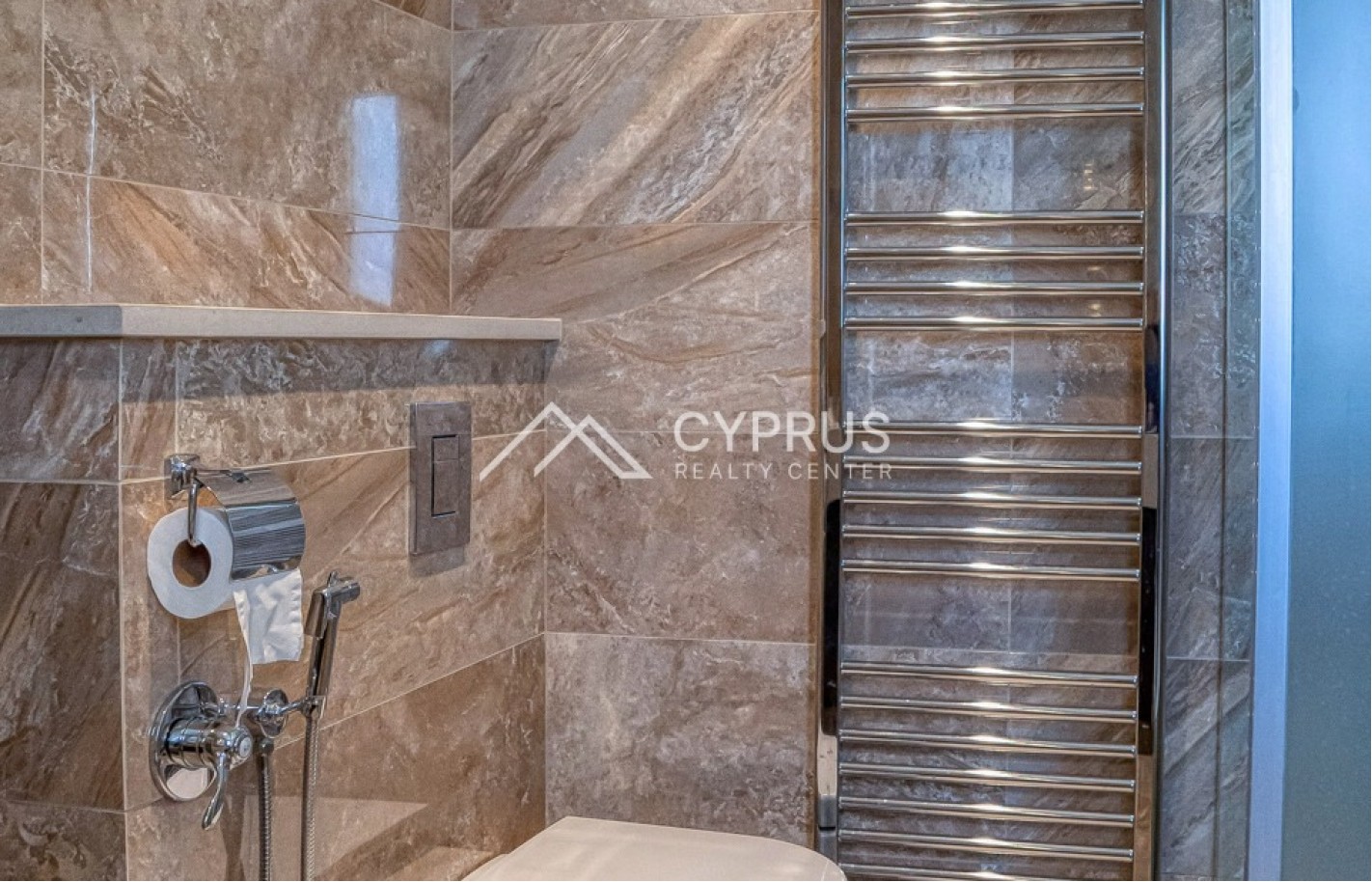 Villa in Limassol with 4 bedrooms, East Beach - фото 21