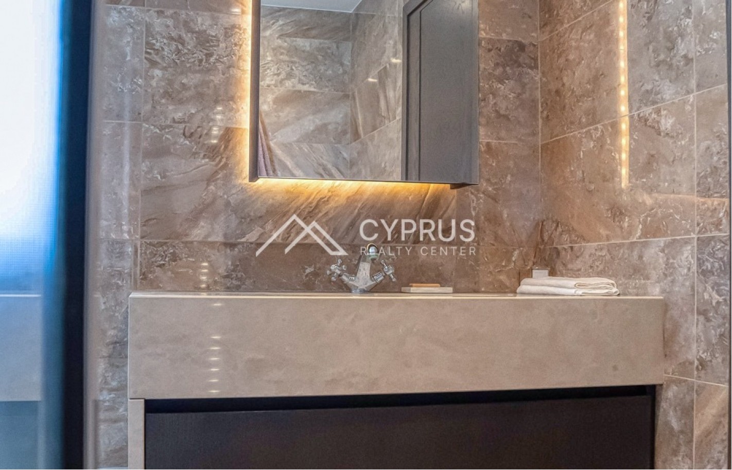 Villa in Limassol with 4 bedrooms, East Beach - фото 15