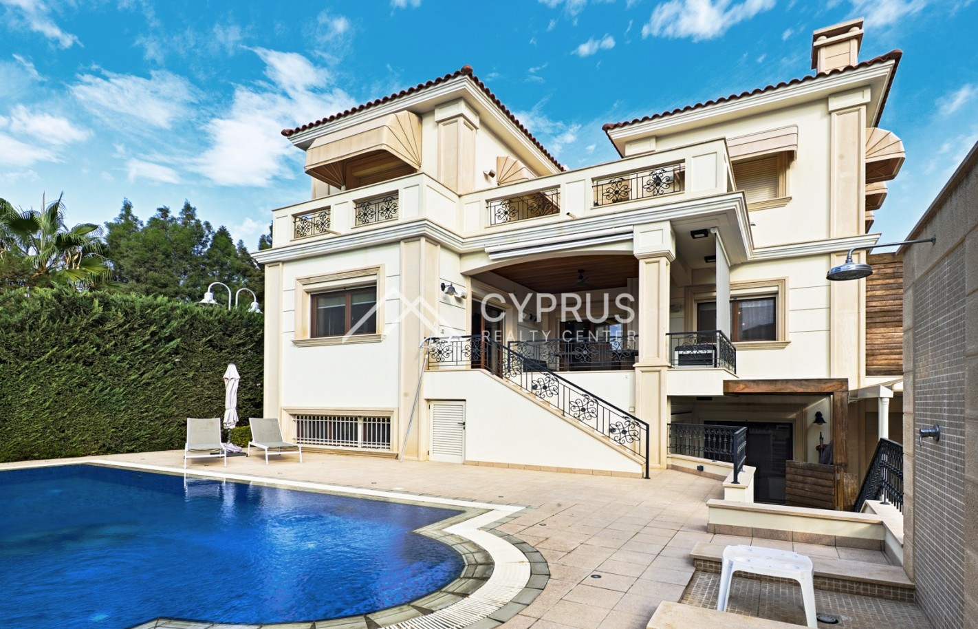 Villa in Limassol with 5 bedrooms, East Beach