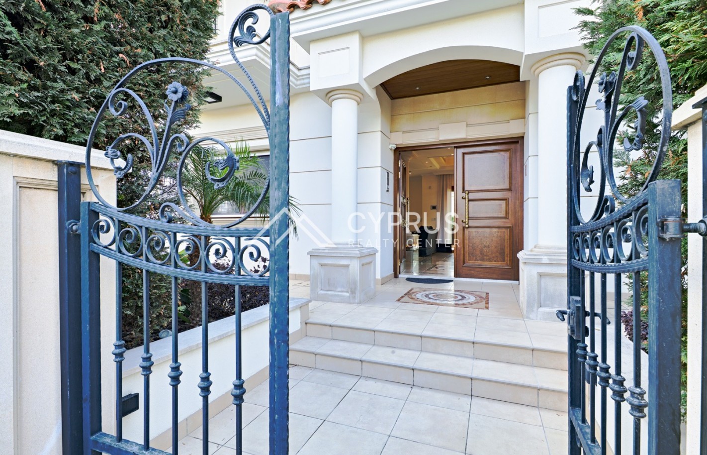 Villa in Limassol with 5 bedrooms, East Beach - фото 30