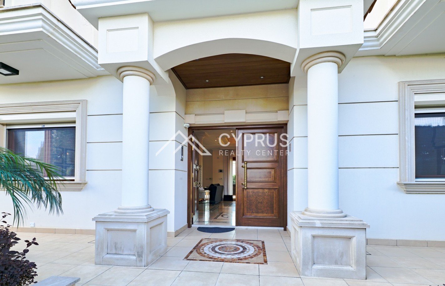 Villa in Limassol with 5 bedrooms, East Beach - фото 32