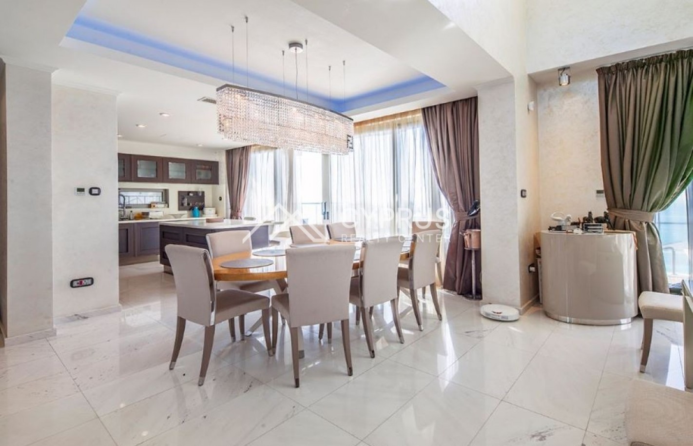 Villa in Limassol with 4 bedrooms, Agios Tychonas - фото 1