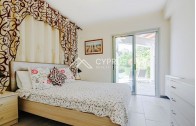 Villa with 4 bedrooms in Limassol, Amathusia - фото 10