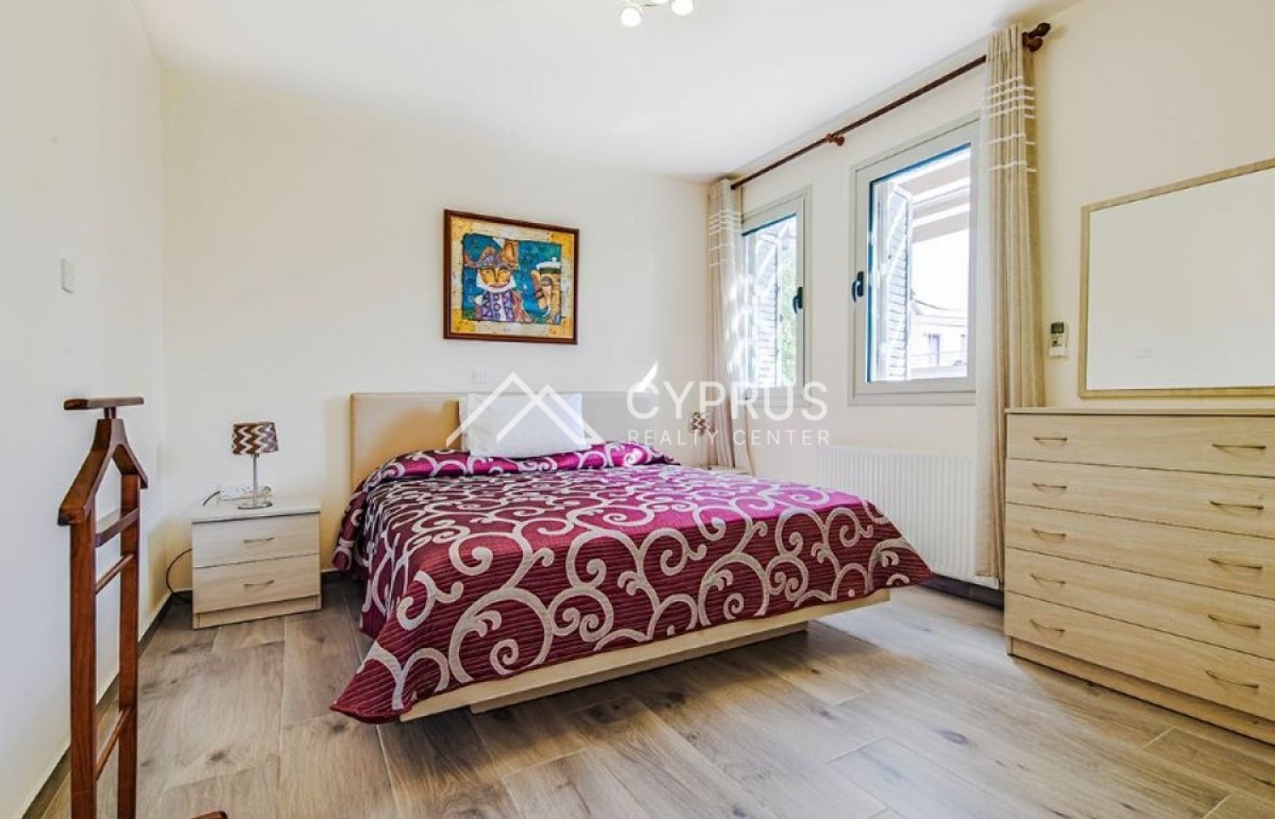 Villa with 4 bedrooms in Limassol, Amathusia - фото 5