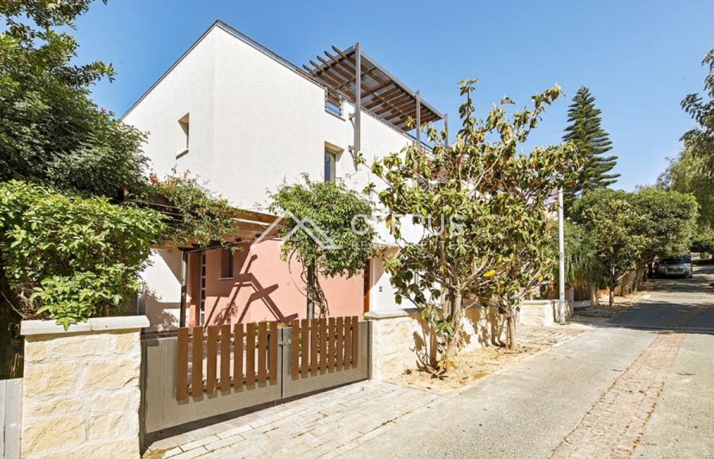 Villa with 4 bedrooms in Limassol, Amathusia - фото 19